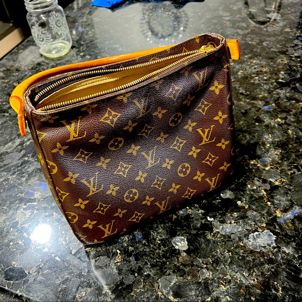 Louis Vuitton bag excellent condition